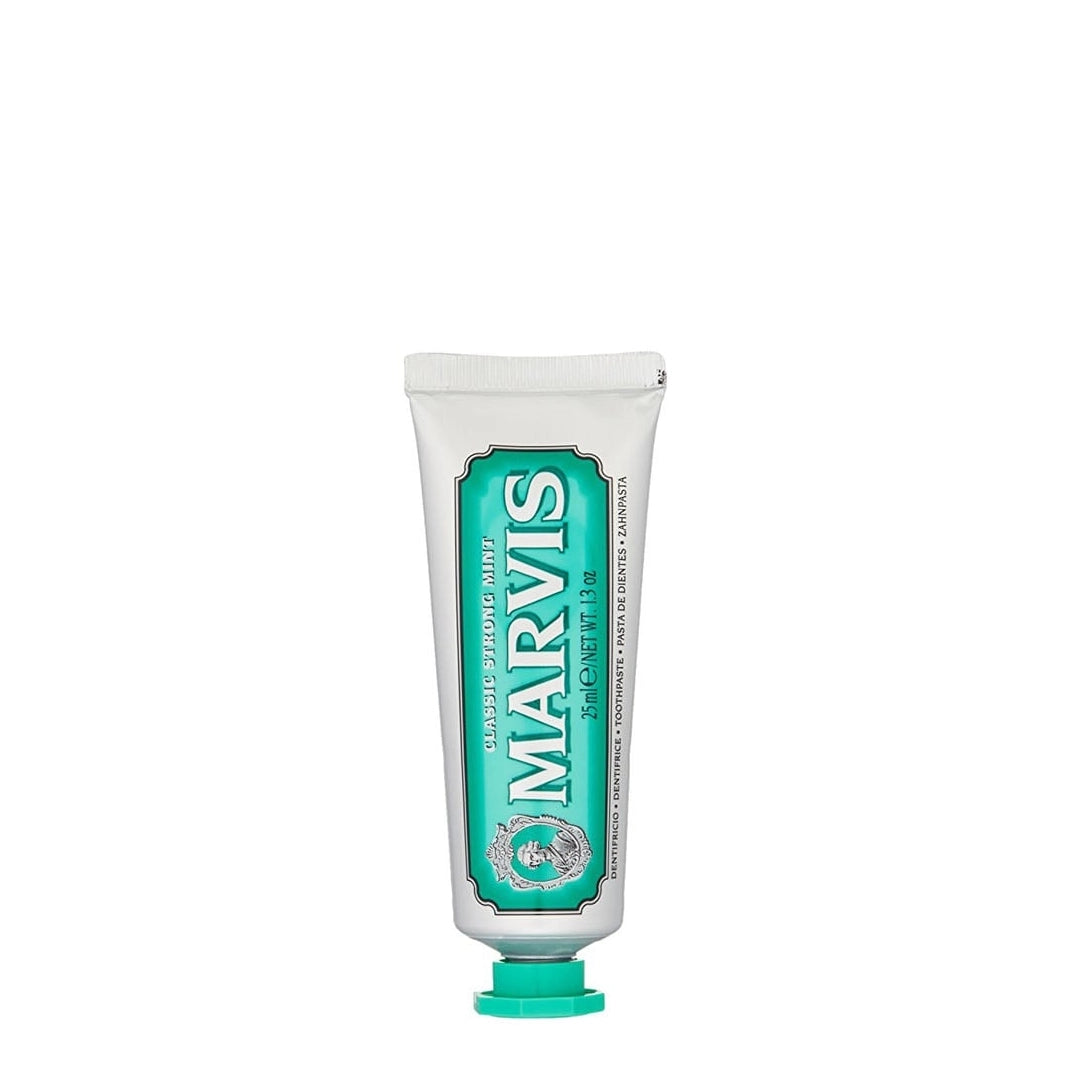 معجون أسنان مارفيس بالنعناع القوي الكلاسيكي لتبييض الأسنان