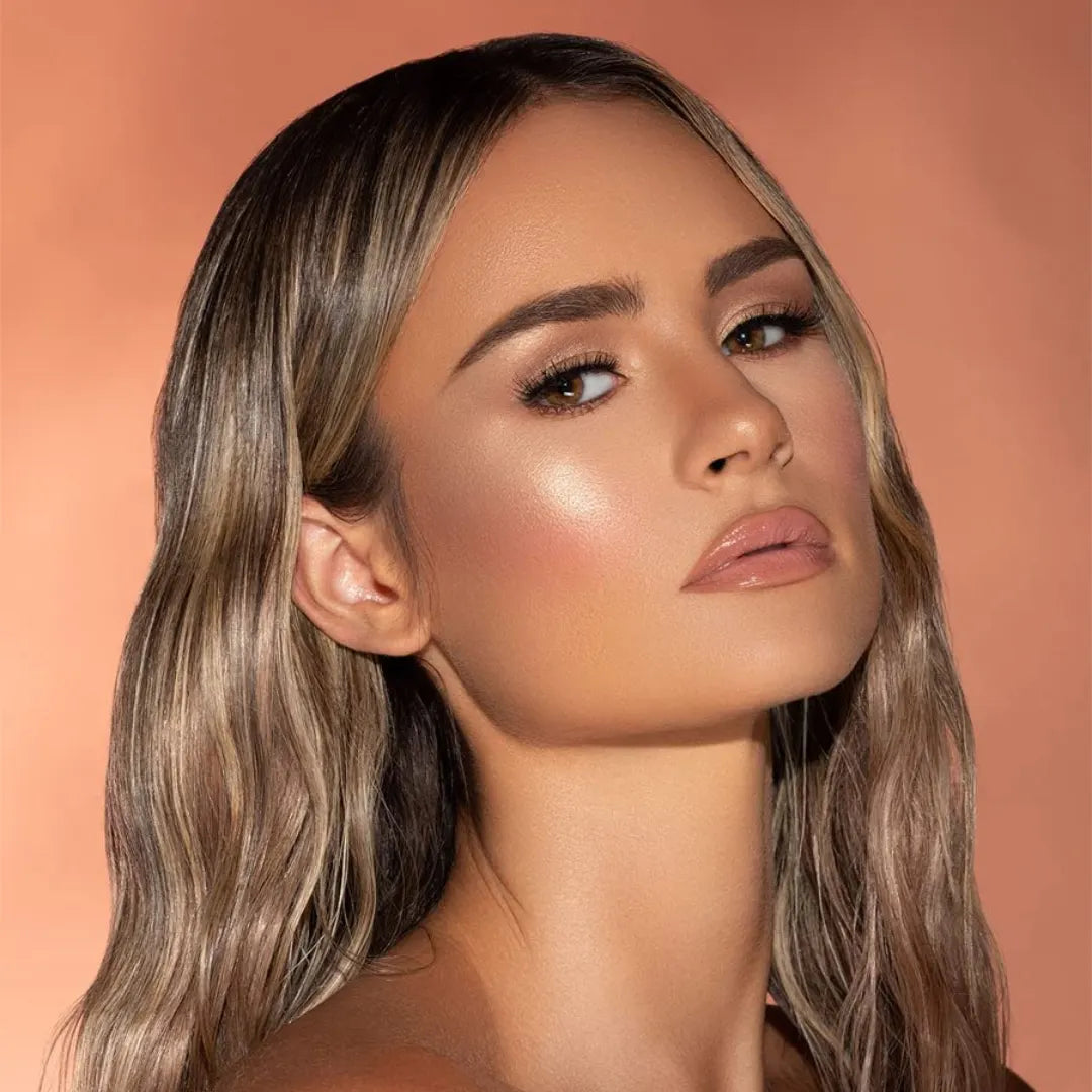 هايلايتر جلو بلوم السائل من شيجلام بتوهج ندي