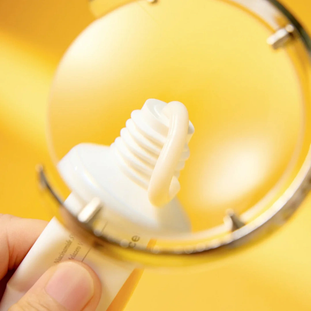 كريم سيليماكس للعناية الثلاثية بالميلانين مع ميلازيرو في2