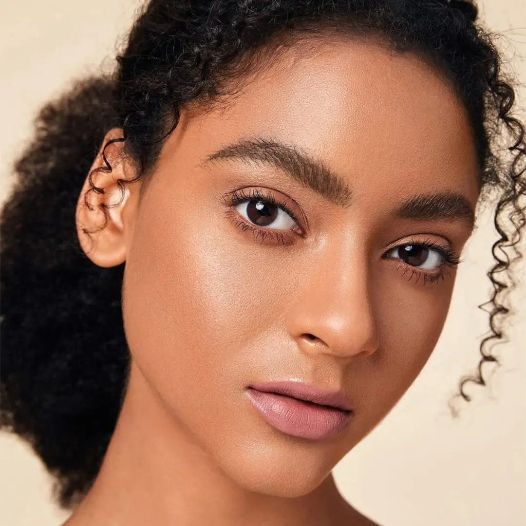 قلم الحاجب الدقيق طويل الأمد من شيجلام